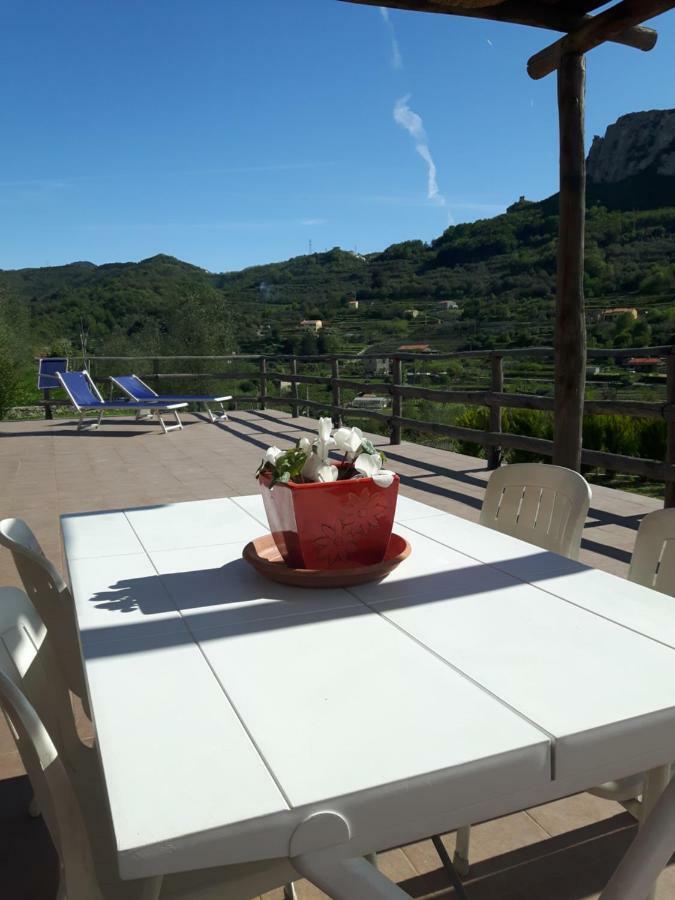 Ort Holiday'S Time Orco Feglino Buitenkant foto